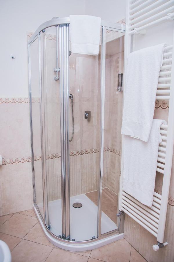 Agriturismo Rivella バルバレスコ エクステリア 写真