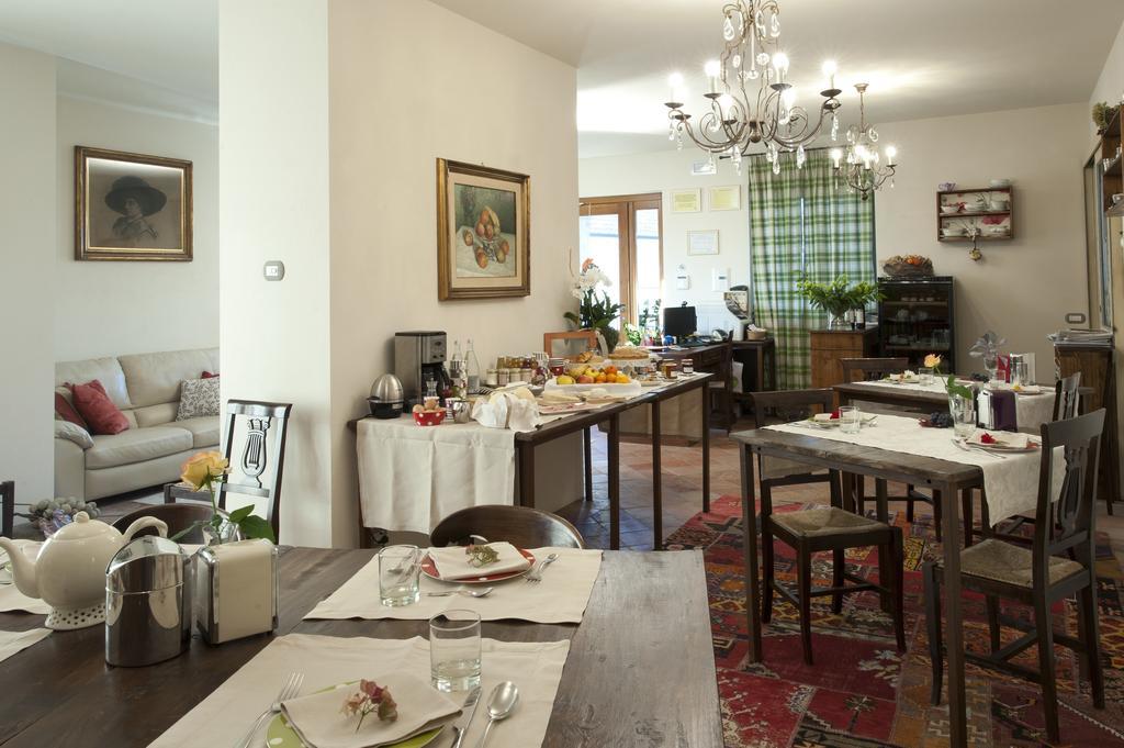 Agriturismo Rivella バルバレスコ エクステリア 写真